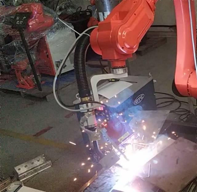 电饭锅自动化行业焊缝传感器的解决方案